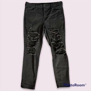 Distressed Curvy AE Jeggings